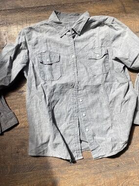 Gap 1969 Women’s Long Sleeve Chambray Button-Up Shirt - Grey
